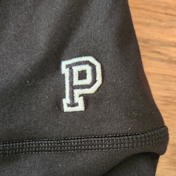 Victoria's Secret Capri Leggings - Picture 3 of 5